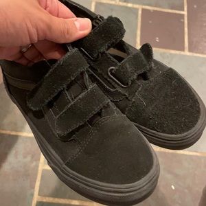 Kids Velcro kids vans.